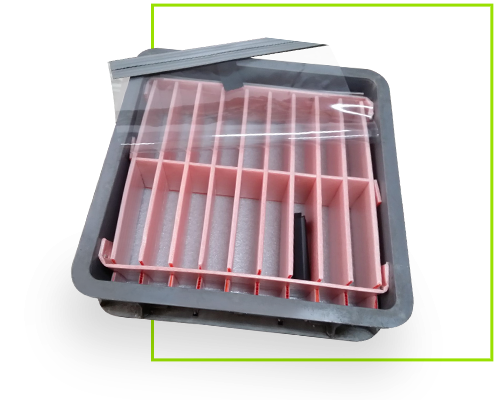 MOULDED PLASTIC CONTAINER